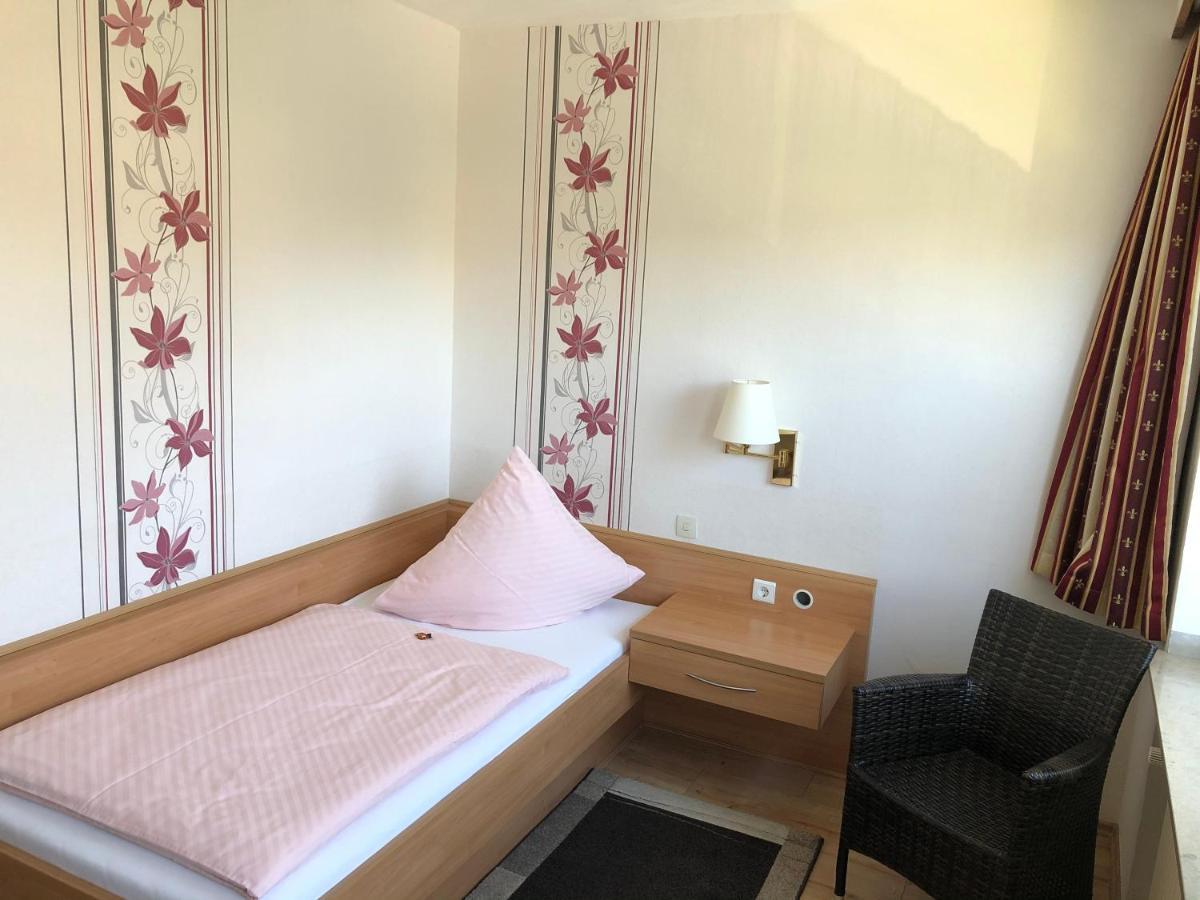 Hotel Haus Am Rieth Неттеталь Екстер'єр фото